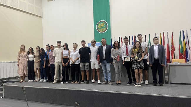 Община Стара Загора награди първенците от финалния национален етап на Ученически игри 2023/2024 г.