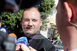 Модерно предградие - убийство - Димитър Кангалджиев