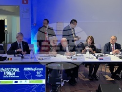 Започна участието на министър Николай Милков в два важни форума в Барселона