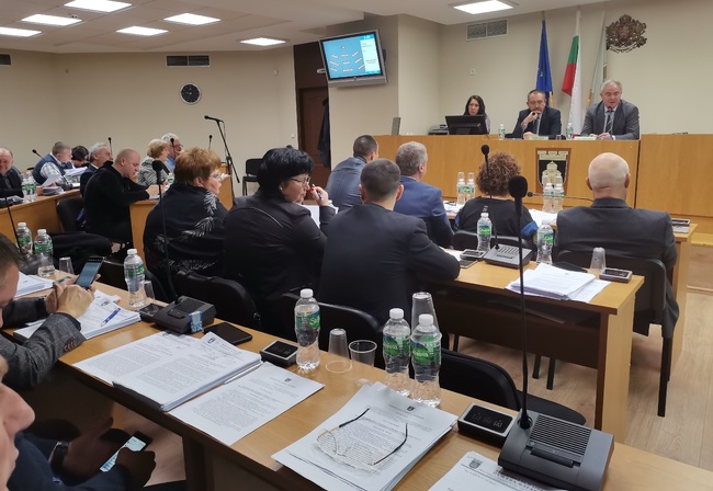 Общински съвет - Плевен даде съгласие за удължаване на срок за погасяване на общински дълг по договор с ФЛАГ