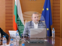 заместник-министърът на земеделието Тодор Джиков по време на работна среща с биопроизводители и преработватели