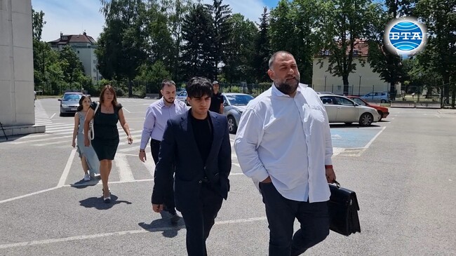 СГС осъди на девет години лишаване от свобода Адриан Антонов, обвинен за катастрофата, при която загинаха Ани и Явор; Антонов ще лежи в затвора шест години