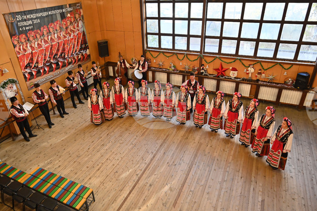 Пловдив - Ансамбъл „Тракия" - образователни концерти