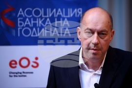 Награди - "Банка на годината" 2023 - ОББ