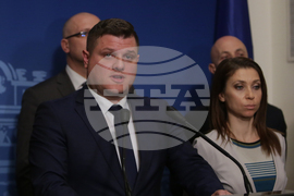 Парламент - Възраждане - брифинг