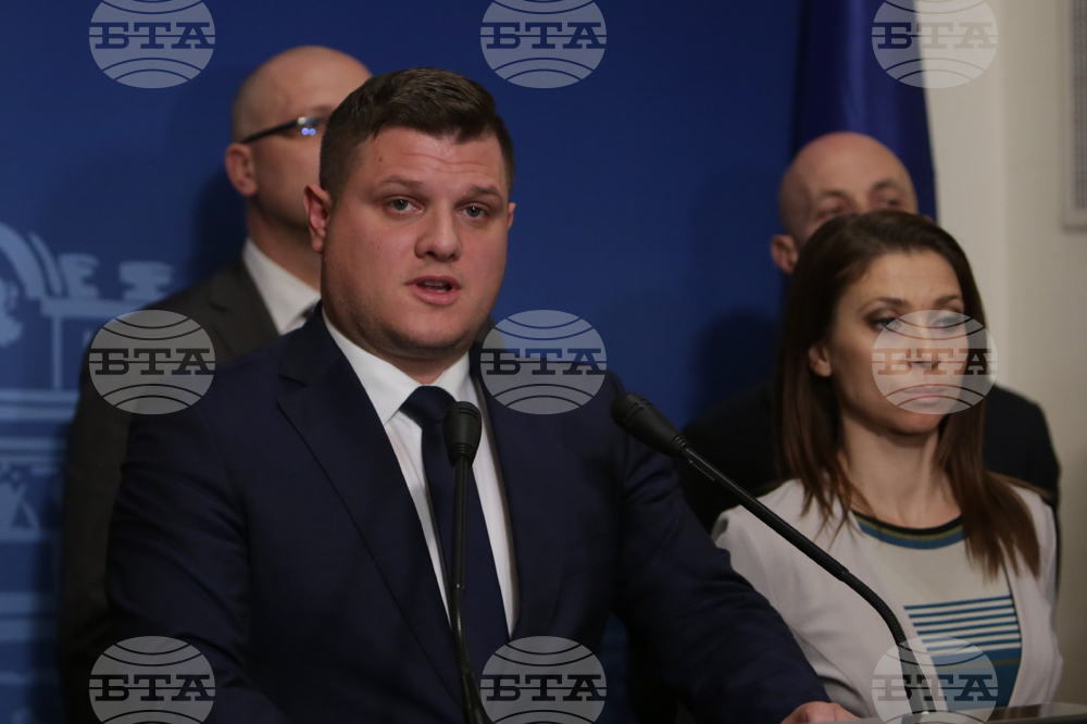 Парламент - Възраждане - брифинг