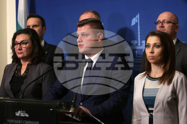 Парламент - Възраждане - брифинг