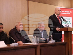 Иван Гешев -  кръгла маса на тема „За мащабни действия срещу войната по пътищата“