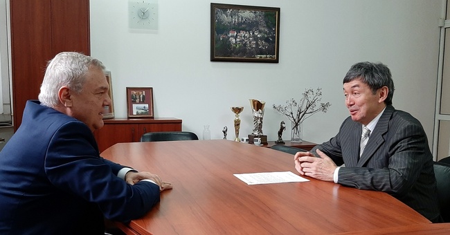 Румен Петков се срещна с посланика на Казахстан у нас Н. Пр. Темиртай Избастин