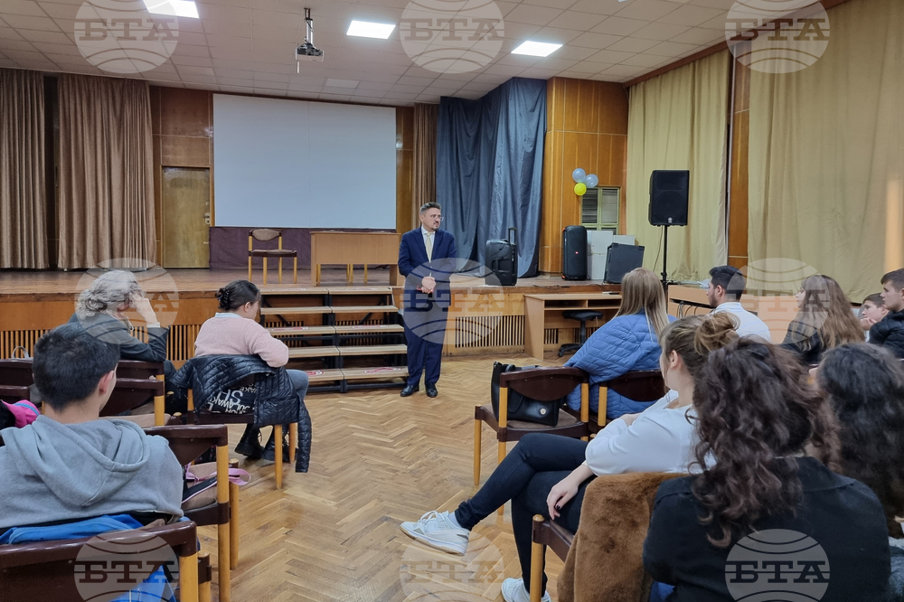 Севлиево - Кирил Вълчев - ученици - среща 