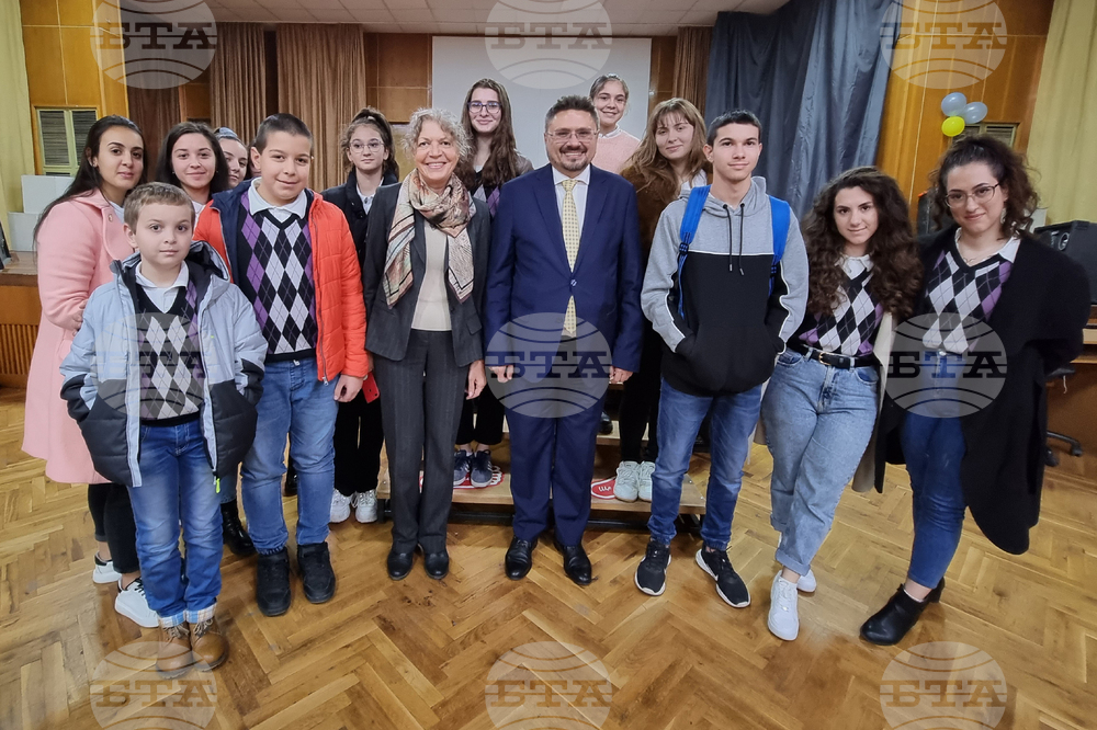 Севлиево - Кирил Вълчев - ученици - среща 