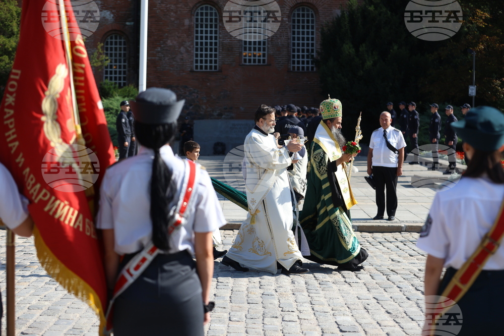 Паметник на незнайния воин - тържествена церемония по случай 145-годишнината на МВР