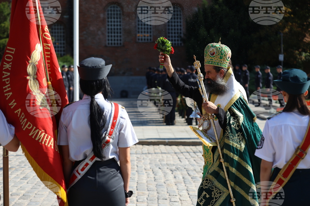 Паметник на незнайния воин - тържествена церемония по случай 145-годишнината на МВР