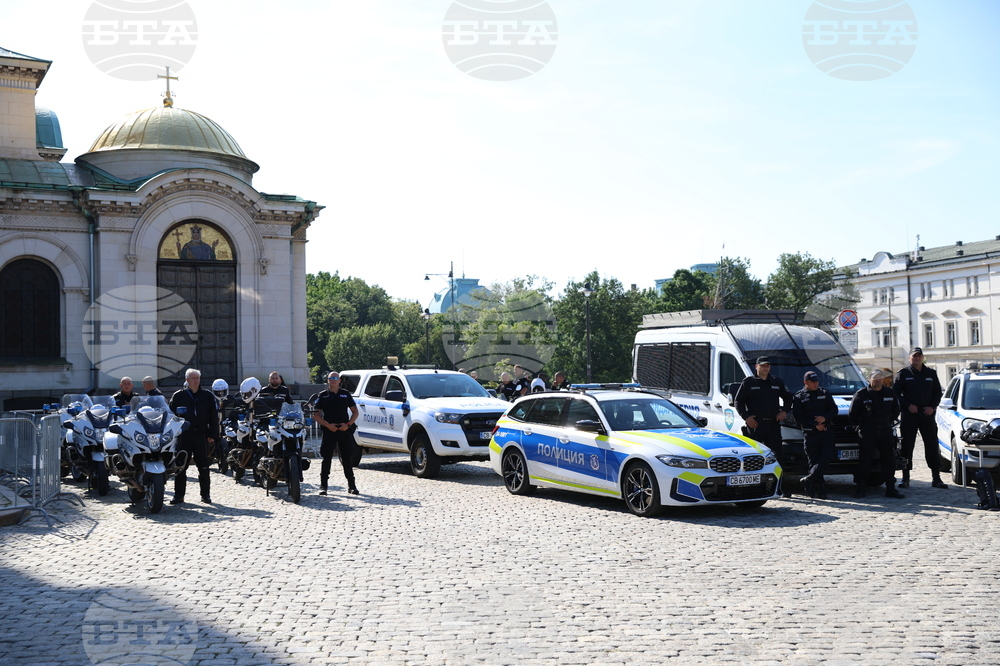 Паметник на незнайния воин - тържествена церемония по случай 145-годишнината на МВР