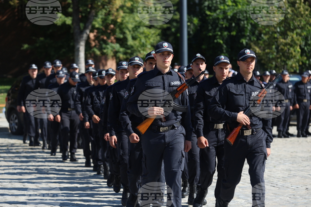Паметник на незнайния воин - тържествена церемония по случай 145-годишнината на МВР