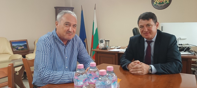 ОА Кърджали: Проблема с безводието обсъдиха областният управител и управителят на „ВиК“