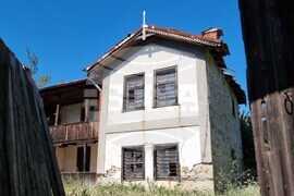 Село Пчеларово - къща-музей