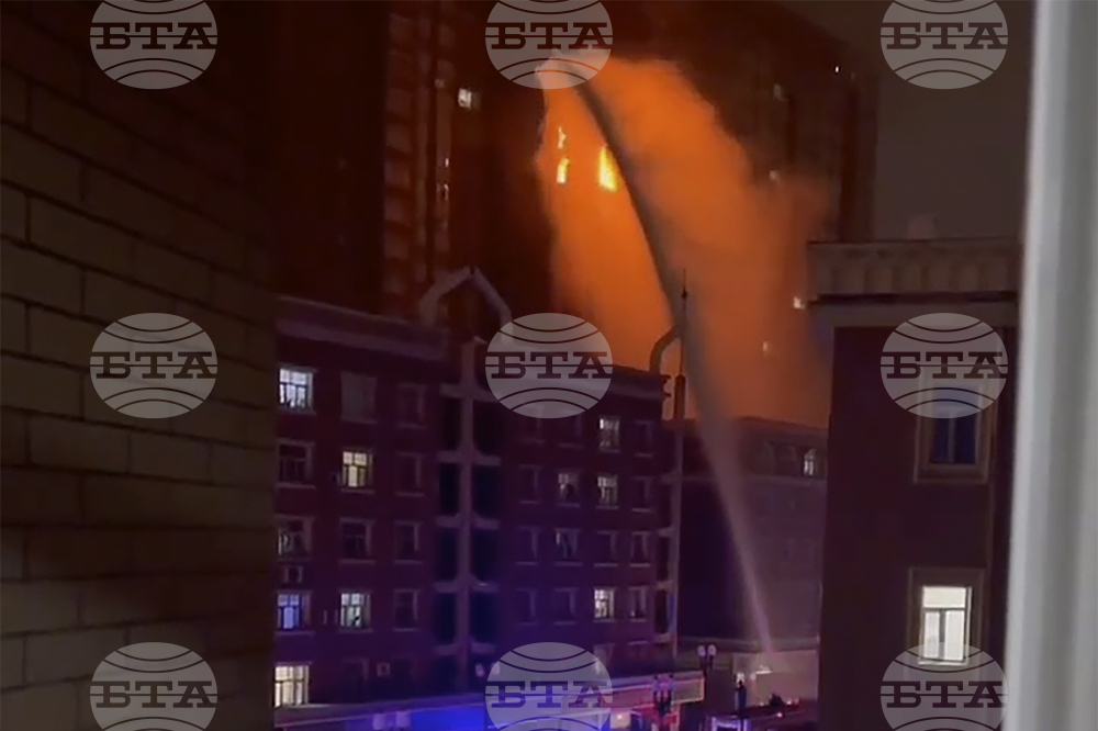 Най-малко 10 души загинаха при пожар в жилищен блок в китайския град Урумчи, автономен район Синцзян