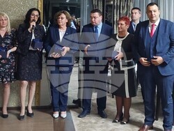 Снимка: Община Ловеч - Кметът на Ловеч получи Кристален приз и Европейски етикет за иновации и добро управление на местно ниво