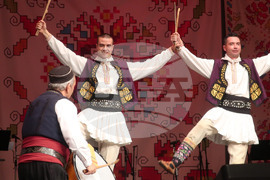 Плевен - съвместен концерт - ансамблите  „Пирин” и „Иван Вълев”