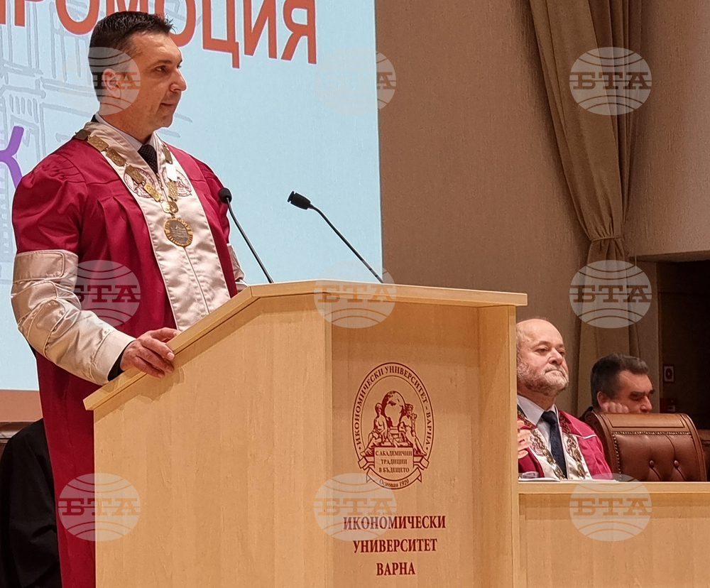 Варна - Икономическия университет - дипломиране