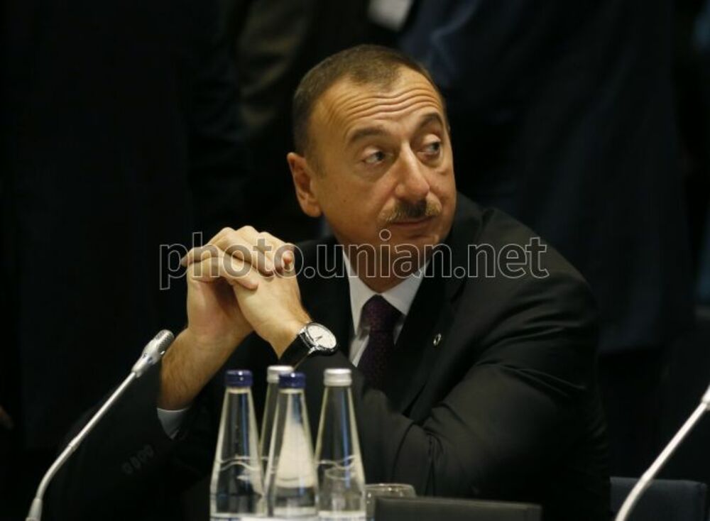 Азербайджан отказа преговори с Армения с участието на Макрон