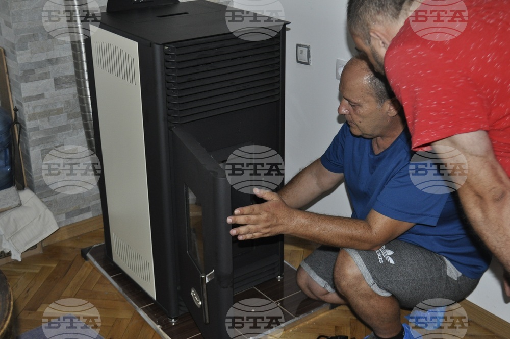В бургаския кв. "Долно Езерово" са монтирани над 640 климатика по проект за по-чист въздух