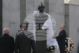 Бюст-паметник на Юрий Захарчук - откриване