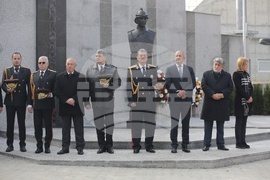 Бюст-паметник на Юрий Захарчук - откриване