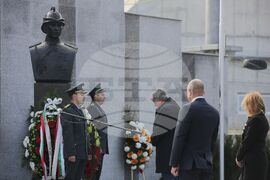 Бюст-паметник на Юрий Захарчук - откриване