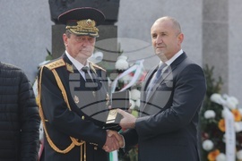 Бюст-паметник на Юрий Захарчук - откриване