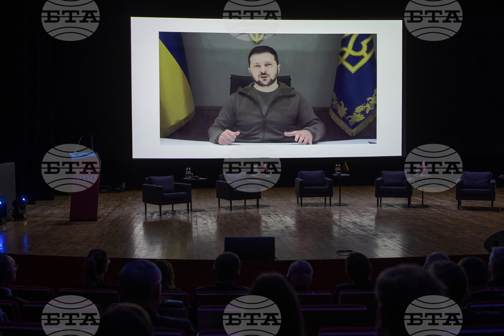 Русия се опитва да използва зимата срещу Украйна, предупреди Зеленски