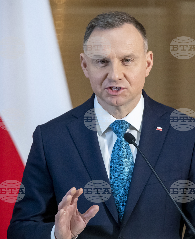 ПАП: Полският президент заяви, че е готов да построи нова Желязна завеса "чак до облаците"
