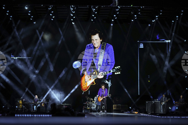 Китаристът Рони Ууд от „Ролинг стоунс“ ще изнесе солов концерт в Лондон