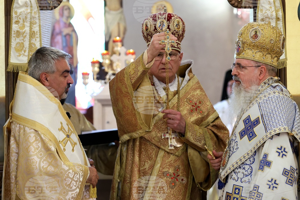 Катедрален храм „Св. Йоан XXIII" - епископ - ръкоположение
