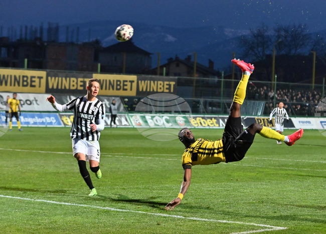 Пловдив - футбол -  Ботев (Пловдив) - Локомотив (Пловдив)