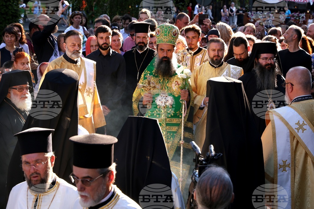 Катедрален храм „Св. вмчца Неделя“ - патриарх Даниил - посрещане