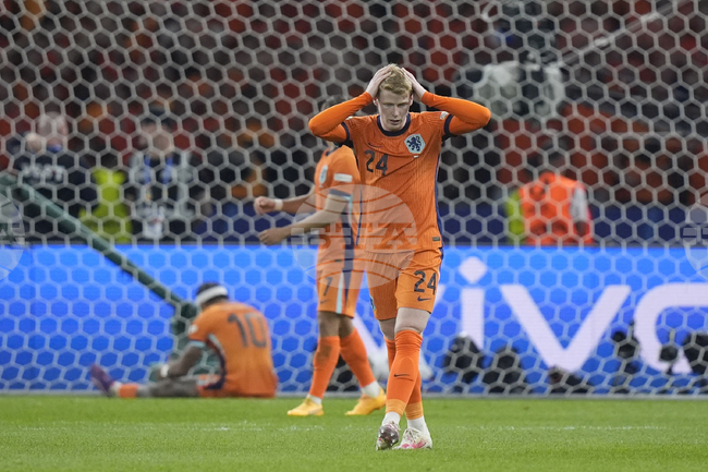 Халф на Нидерландия ще пропусне Световното първенство по футбол заради тежка контузия в коляното