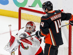 Senators Ducks Hockey