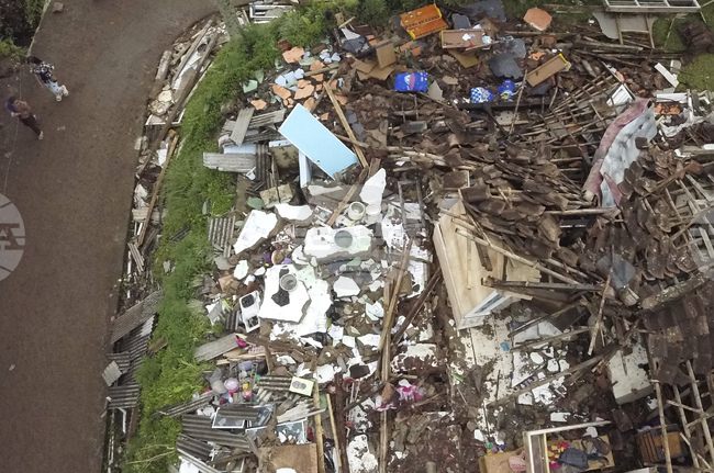 Земетресение с магнитуд 5,9 бе регистрирано в Индонезия