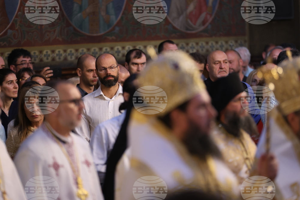 Храм "Св. великомъченица Неделя" - празник - света литургия