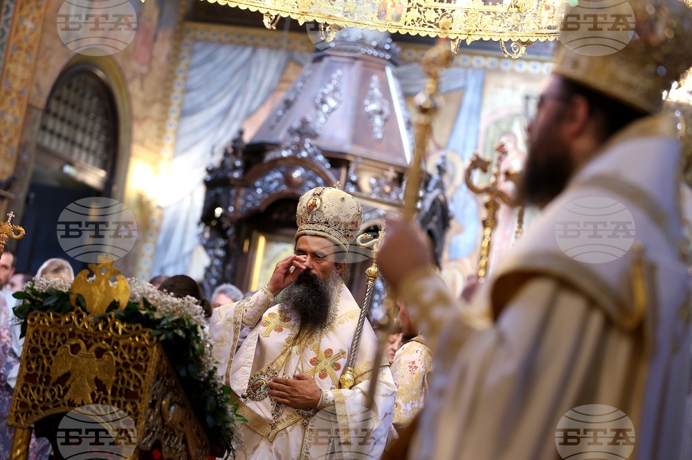 Храм "Св. великомъченица Неделя" - празник - света литургия