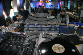 Бургас - грамофонни плочи - меломани - базар