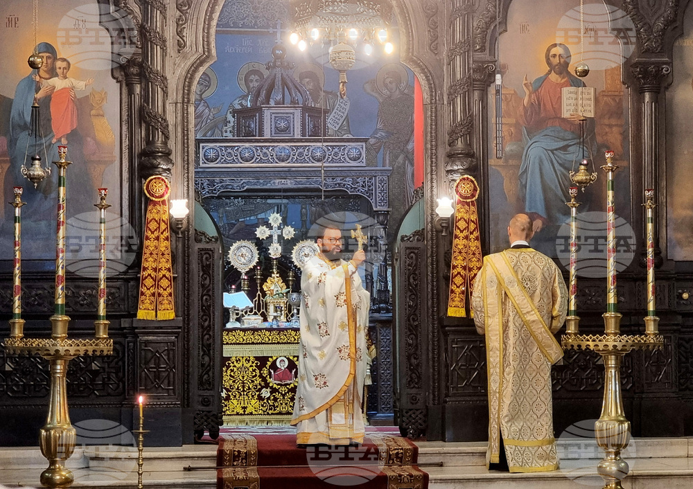 Варна - Катедрален храм - литургия - Ден на всички български светии