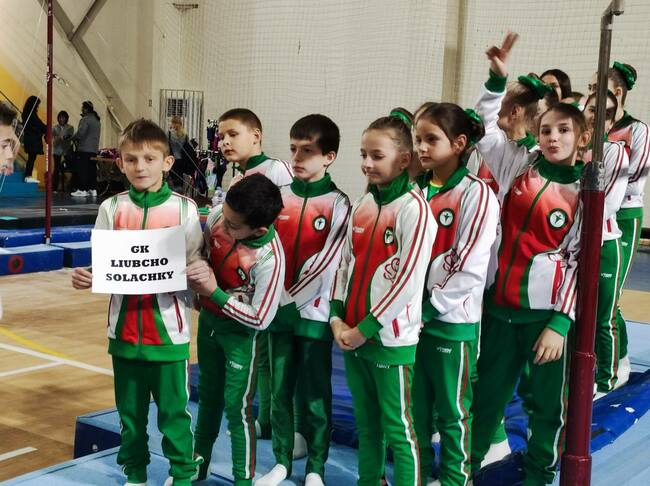 Шест титли и общо 29 медала спечелиха българските състезатели от турнир по спортна гимнастика в Сърбия