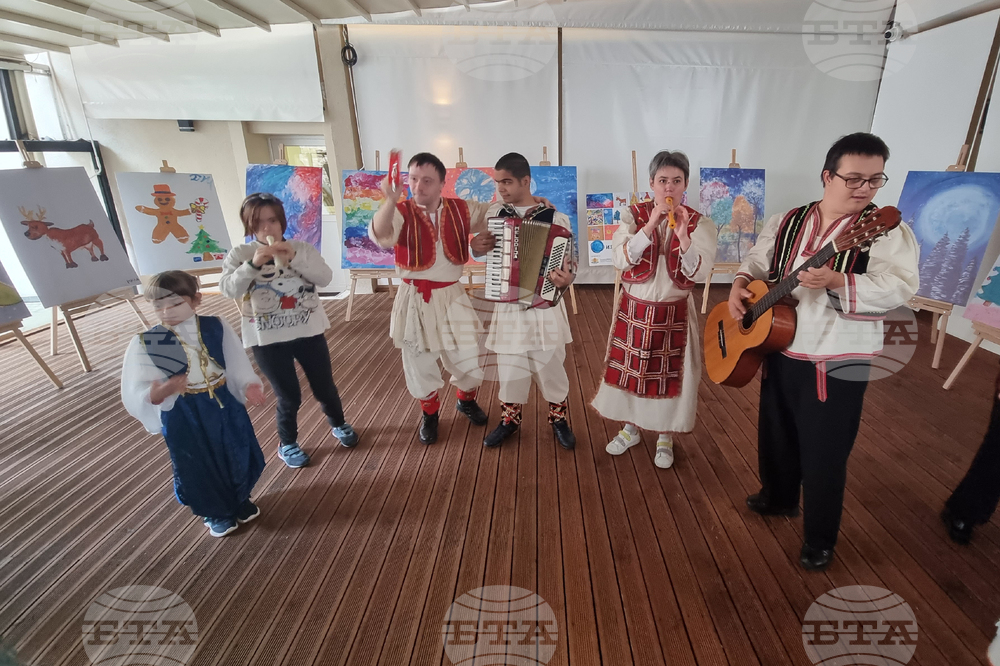 Република Северна Македония - Изложба "От деца за деца"