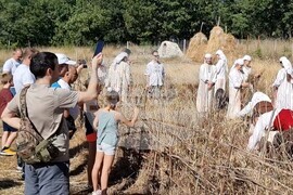 Момчилград - „Гърнатскине конаци“ - жътва