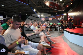 Фестивал - „Анивенчър Комик Кон“