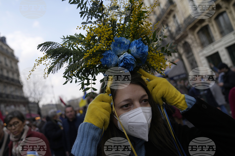 Над 40 000 души участваха в протести в цяла Франция срещу руската инвазия в Украйна, според данни на френското МВР