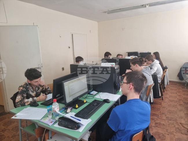 Експерти от школите по програмиране Logiscool споделят полезни съвети за безопасността на децата в интернет